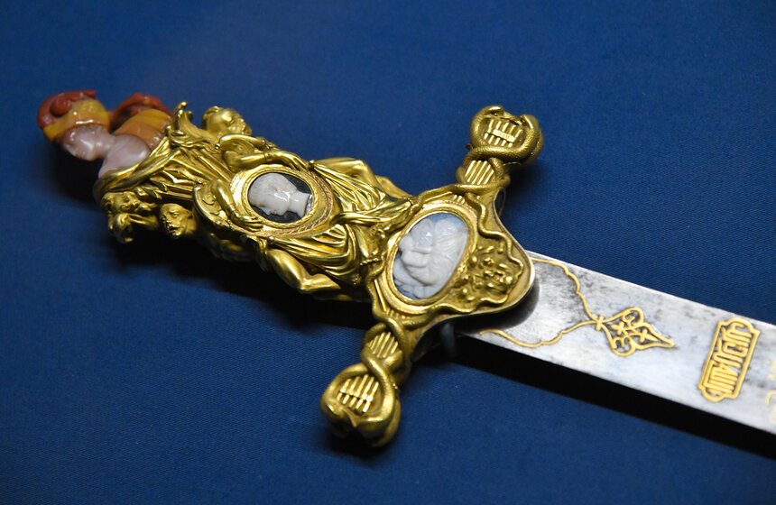 Выставка "Небесное воинство. Образ и почитание" открылась в Музеях Московского Кремля 18 фото