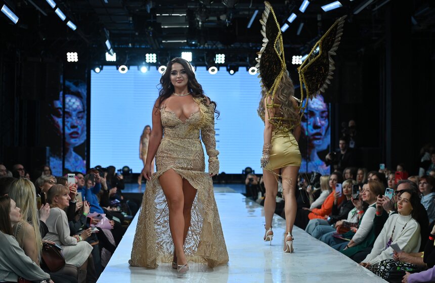 Показы в рамках Volga Fashion Week впервые прошли в Москве 19 фото