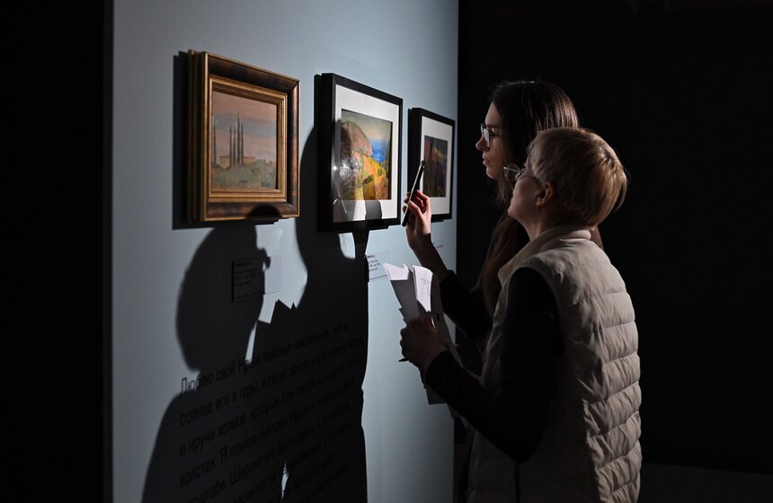 Выставка "#ПетровВодкинЛомакина. Стихия Крым" открылась в Российской галерее искусств 4 фото