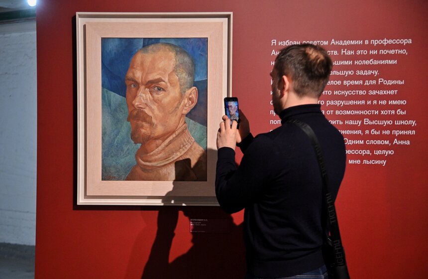 Выставка "#ПетровВодкинЛомакина. Стихия Крым" открылась в Российской галерее искусств 8 фото