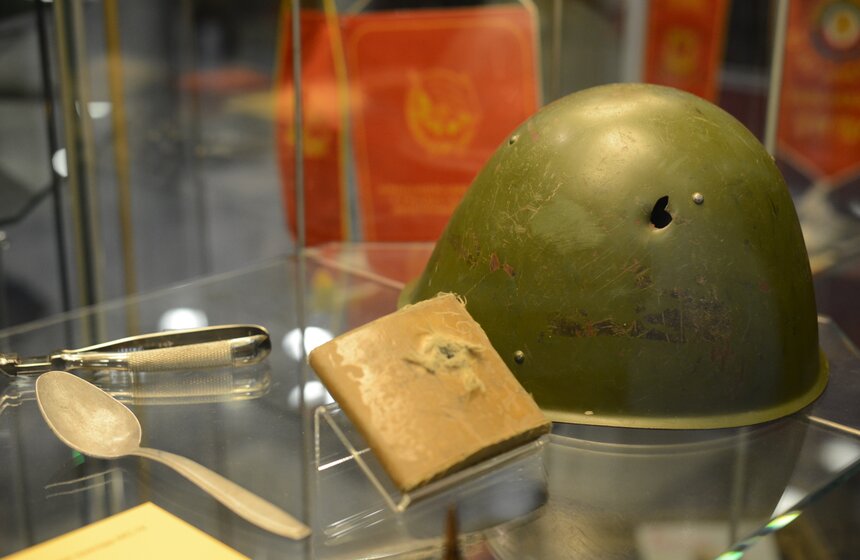 В Москве открылась выставка "Традициям подвига верны" 12 фото