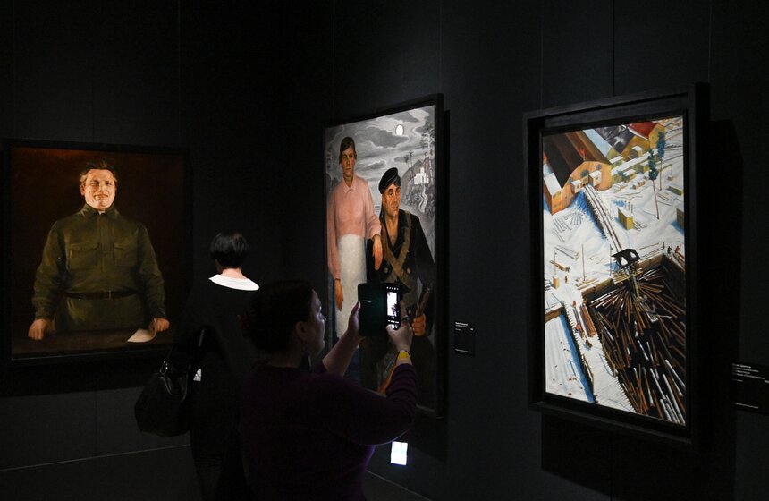 К 100-летию СССР в "Манеже" открыли выставку о советских домах культуры 24 фото