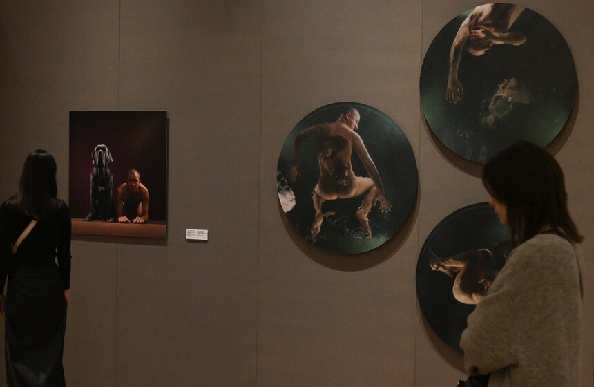 Выставка "Диалог во времени и пространстве" открылась в Москве 18 фото