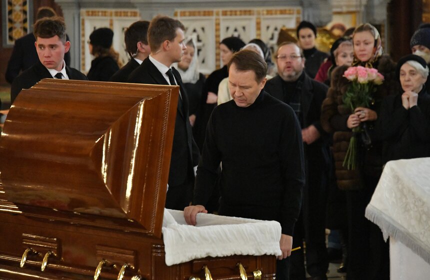 Церемония прощания с Инной Чуриковой завершилась в столице 31 фото