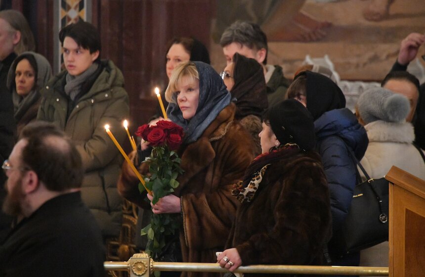 Церемония прощания с Инной Чуриковой завершилась в столице 16 фото