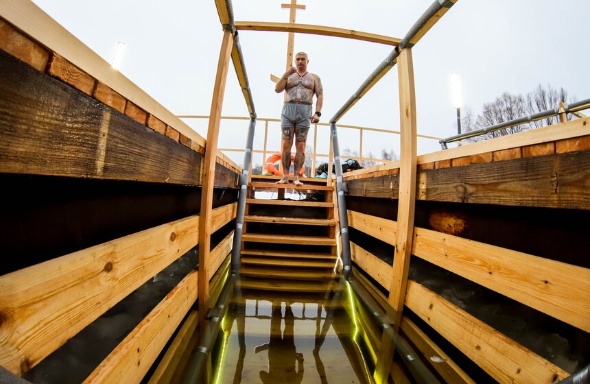 Крещенские купания прошли в Москве 5 фото