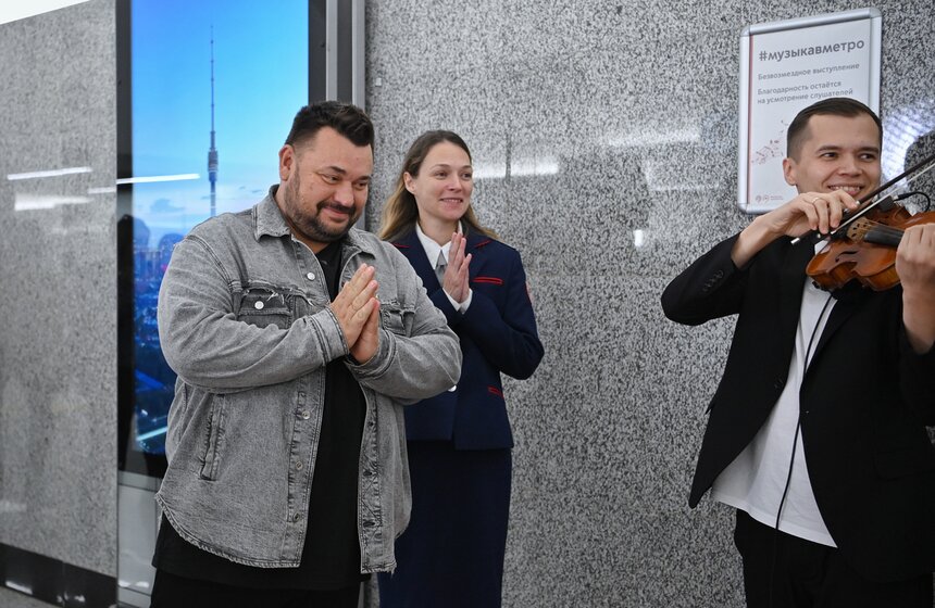 Три площадки проекта "Музыка в метро" открылись на БКЛ 9 фото