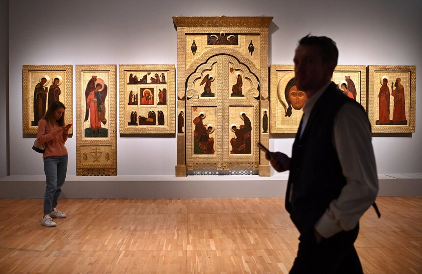 Выставка картин Николая Рериха открылась на Крымском Валу 5 фото