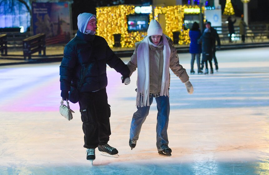 Тематическая вечеринка "Русский авангард" прошла на ВДНХ 8 декабря 14 фото