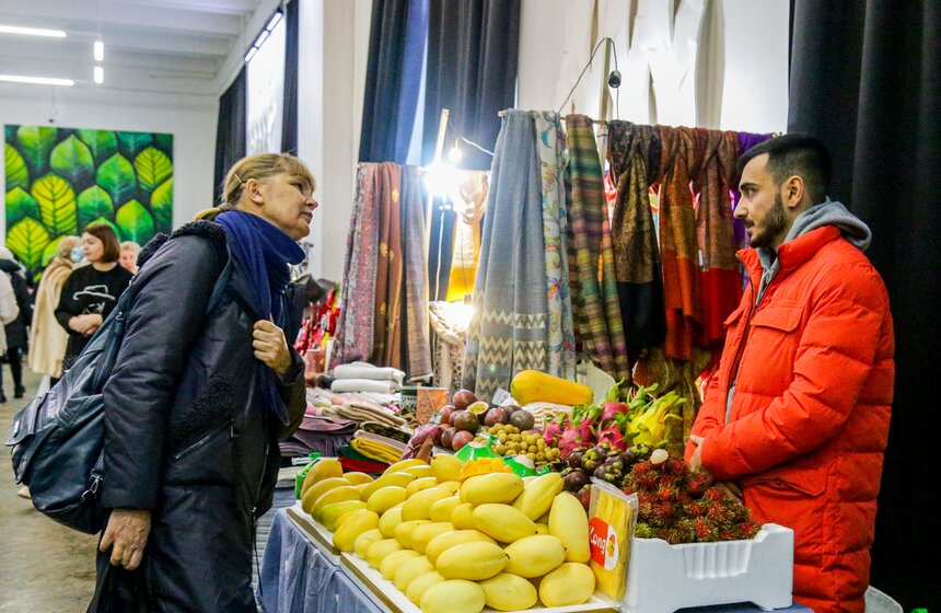 Индийский маркет "Delhi базар" прошел в столице 10 фото