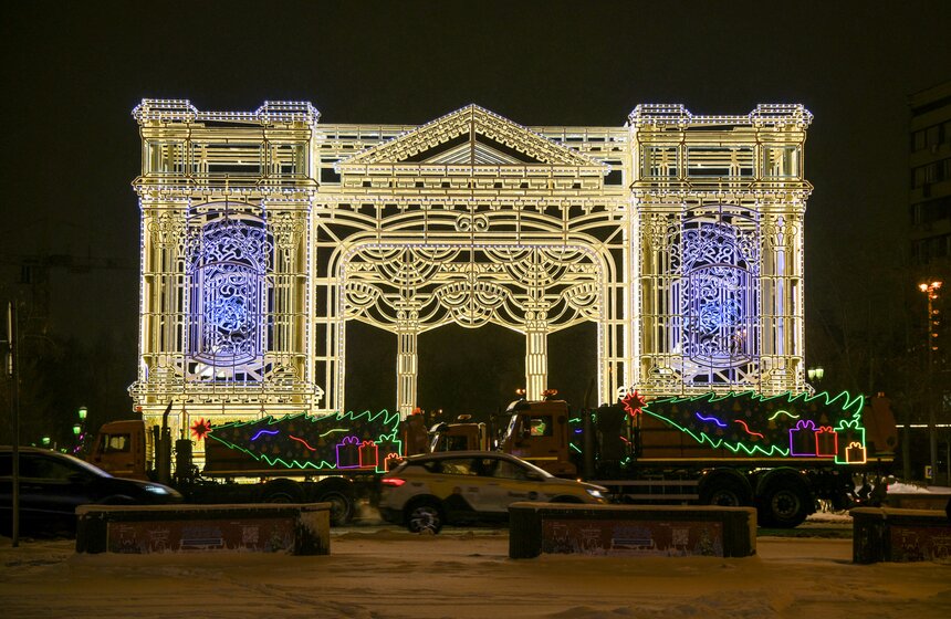 Арки и световые тоннели установили в столице к Новому году 4 фото