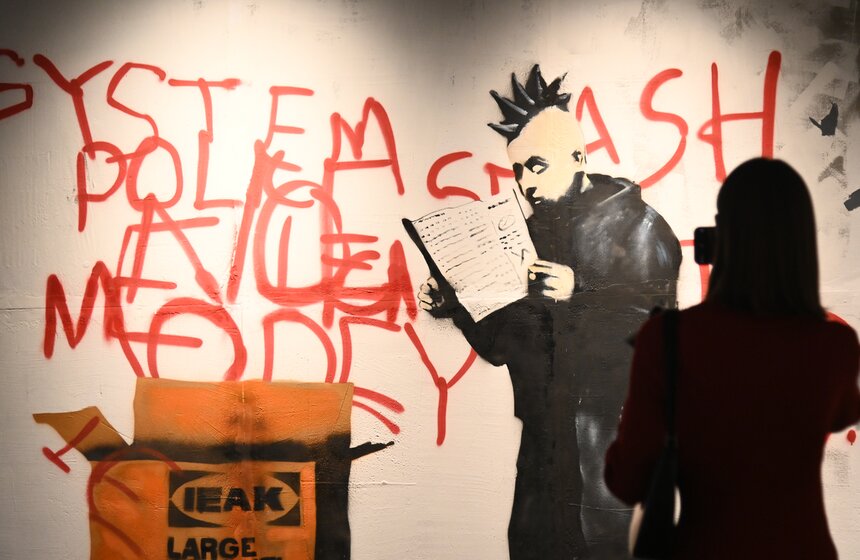 Выставка "Найти Бэнкси" вновь открылась на ВДНХ 10 фото