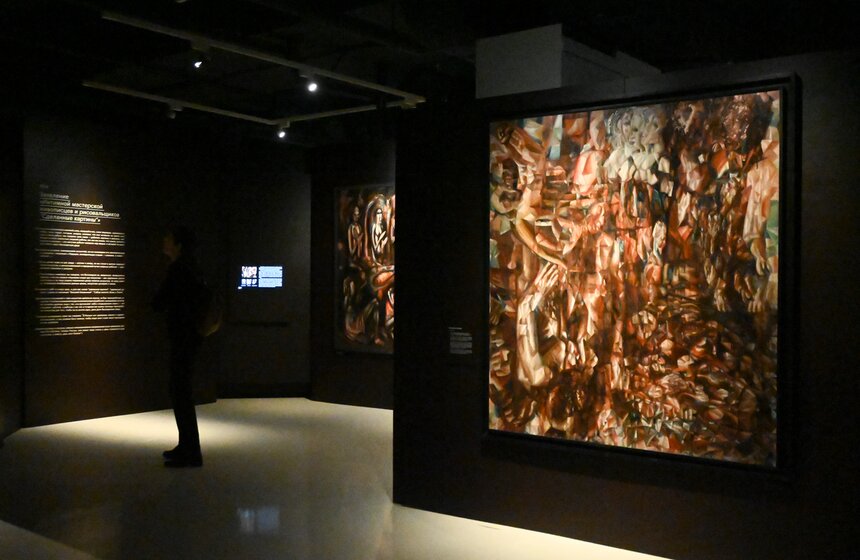 Выставка "Павел Филонов. Художник мирового расцвета" открылась в парке "Зарядье" 16 фото