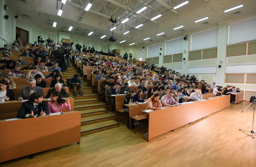 Девятый "Географический диктант" провели в столице 14 фото