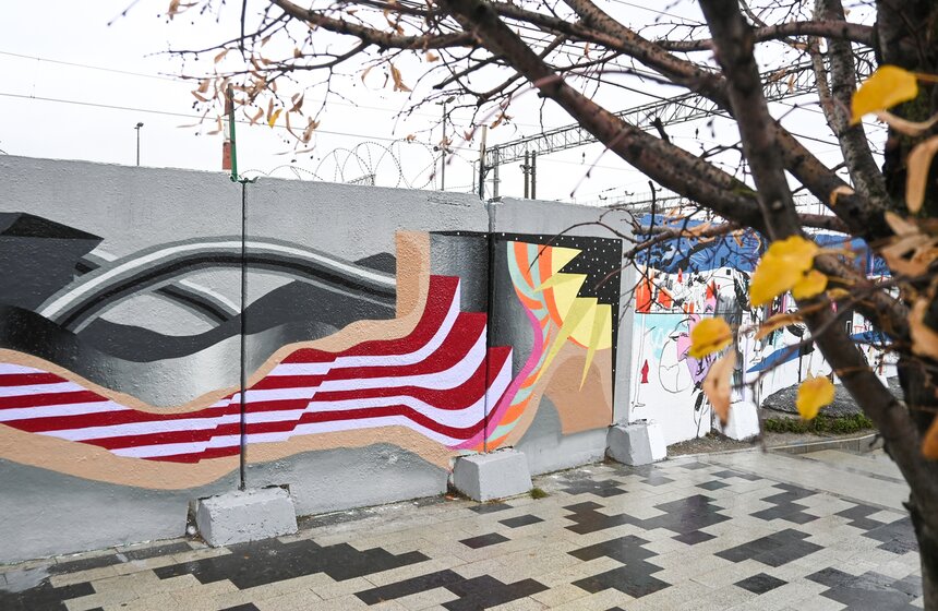 Выставка уличного искусства "Путь сообщения" открылась в столице 11 фото