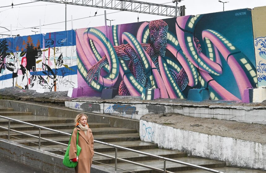 Выставка уличного искусства "Путь сообщения" открылась в столице 10 фото