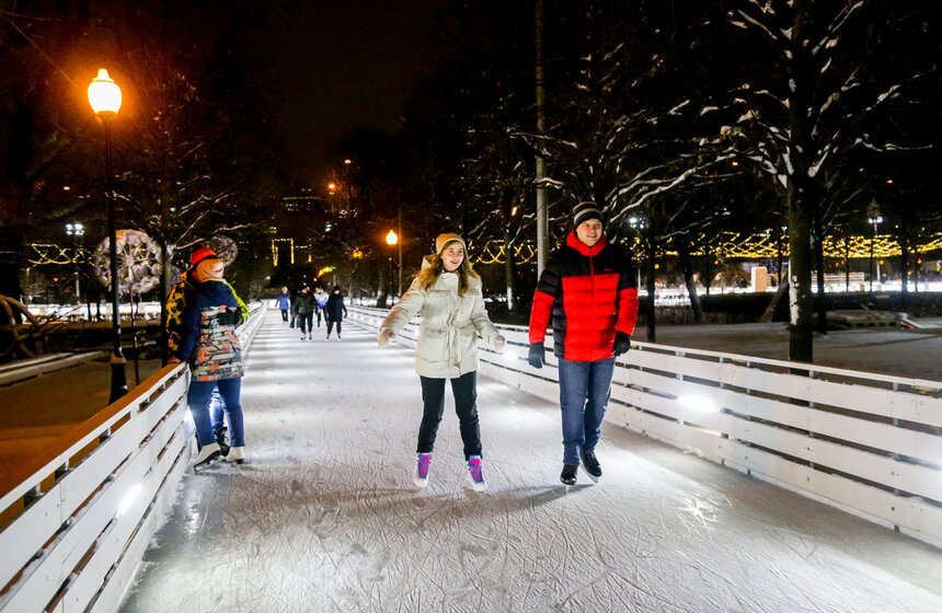 Каток в Парке Горького открылся 24 ноября в Москве 20 фото