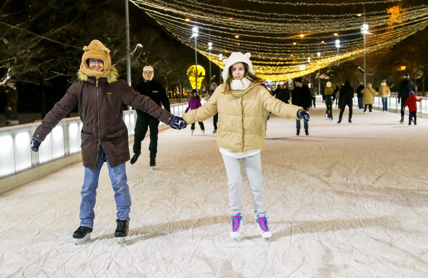 Каток в Парке Горького открылся 24 ноября в Москве 26 фото
