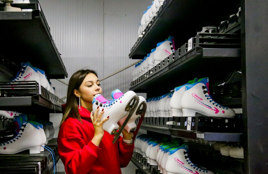 Каток в Парке Горького открылся 24 ноября в Москве 7 фото