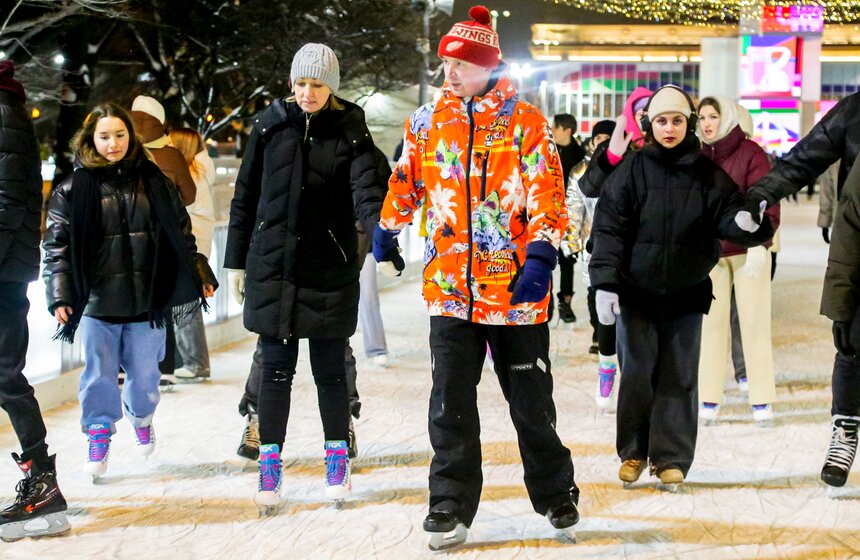 Каток в Парке Горького открылся 24 ноября в Москве 17 фото