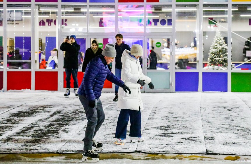 Каток в Парке Горького открылся 24 ноября в Москве 3 фото