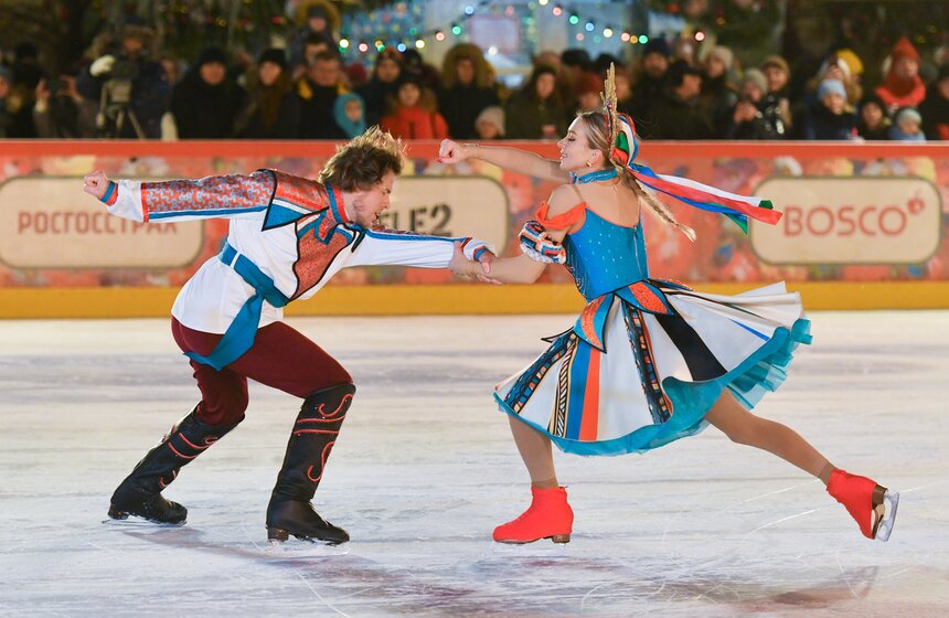 ГУМ-Каток открыли на Красной площади в столице 4 фото