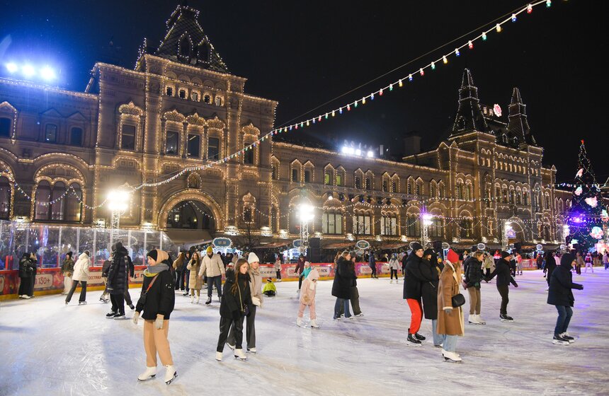 ГУМ-Каток открыли на Красной площади в столице 18 фото
