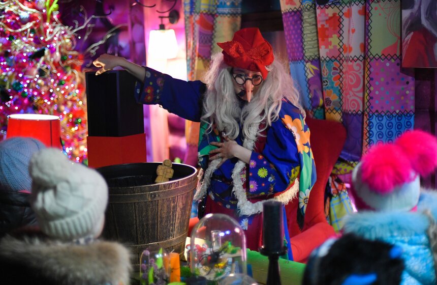 День рождения Деда Мороза отметили в столичной усадьбе волшебника 17 фото