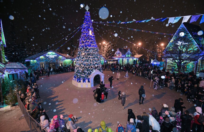 День рождения Деда Мороза отметили в столичной усадьбе волшебника 19 фото