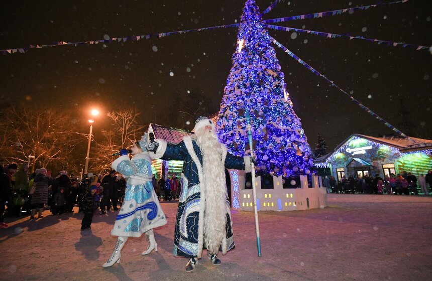 День рождения Деда Мороза отметили в столичной усадьбе волшебника 20 фото