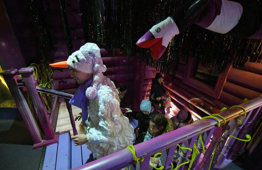 День рождения Деда Мороза отметили в столичной усадьбе волшебника 16 фото