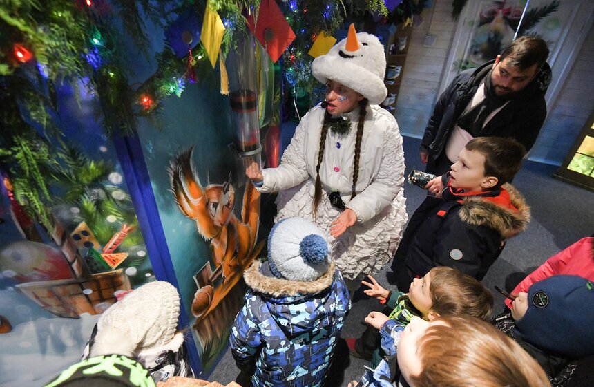 День рождения Деда Мороза отметили в столичной усадьбе волшебника 3 фото