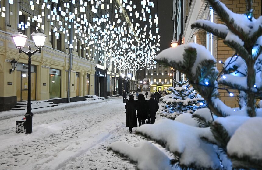 Почти 5 тыс световых конструкций украсили Москву к Новому году 6 фото