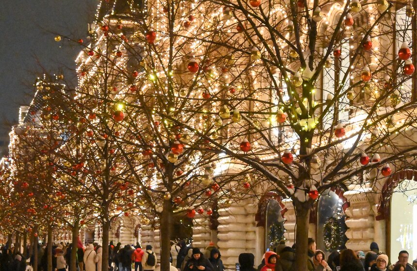 Почти 5 тыс световых конструкций украсили Москву к Новому году 3 фото