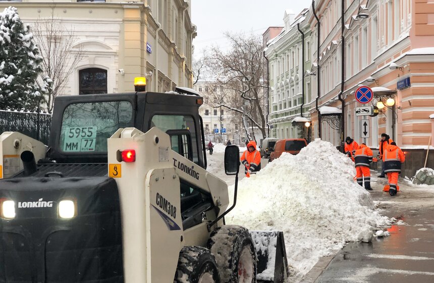 Работа коммунальных служб в Москве скорректирована из-за количества осадков 10 фото
