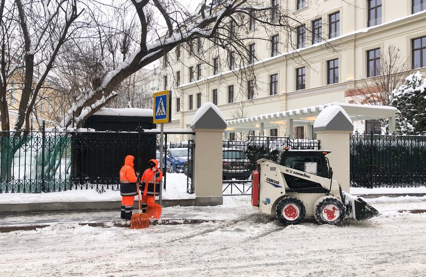 Работа коммунальных служб в Москве скорректирована из-за количества осадков 23 фото