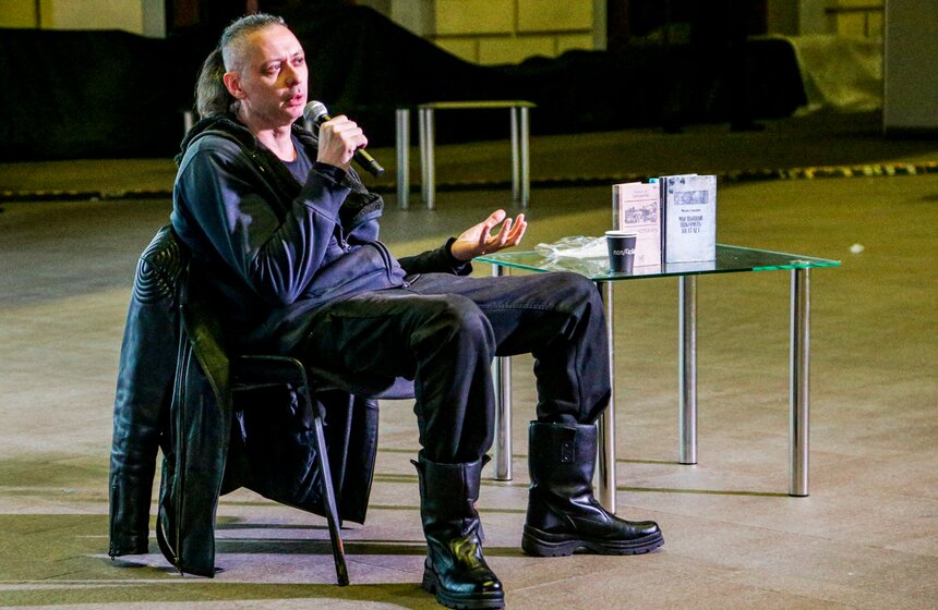 Более 300 издательств приняли участие в Международной книжной ярмарке Non/fiction 21 фото