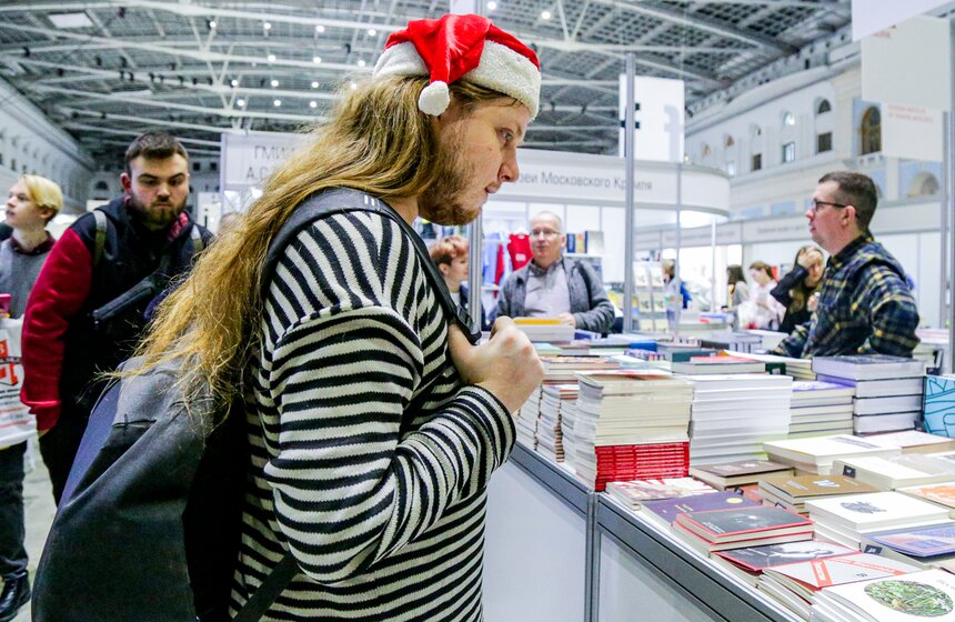 Более 300 издательств приняли участие в Международной книжной ярмарке Non/fiction 15 фото