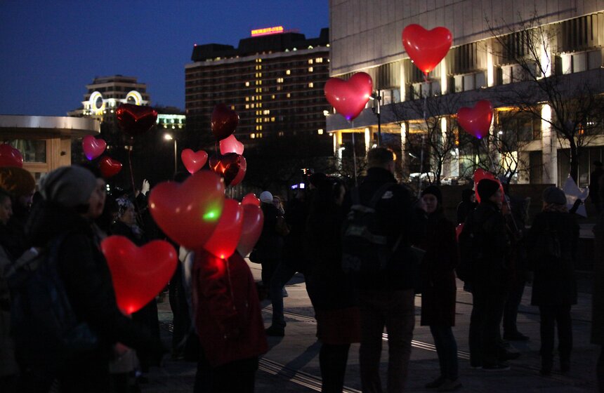 На стене Третьяковской галереи показали работу Бэнкси 5 фото