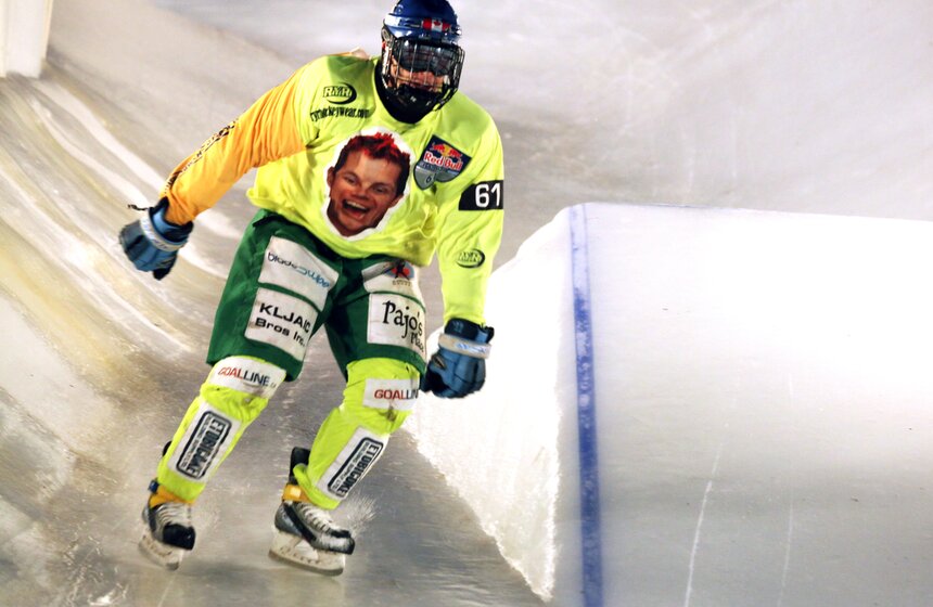 8 марта в Москве  прошел этап чемпионата Red Bull Crushed Ice 5 фото