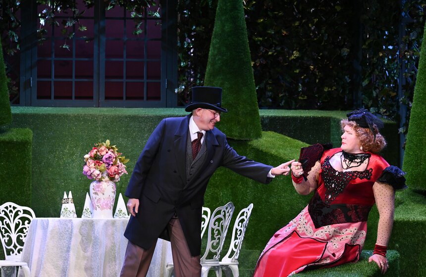 Премьера спектакля "Тетка Чарлея" состоялась в Театре на Трубной 22 фото