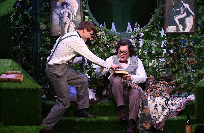 Премьера спектакля "Тетка Чарлея" состоялась в Театре на Трубной 9 фото