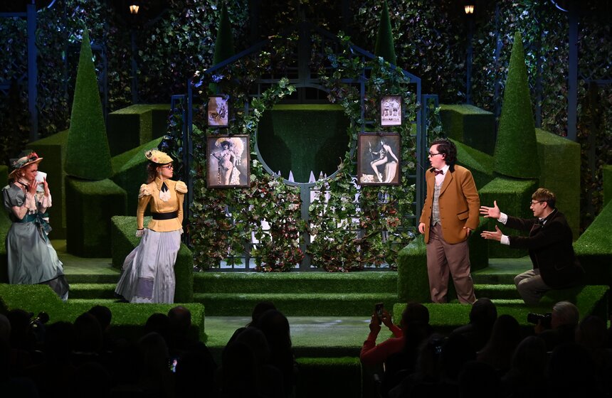 Премьера спектакля "Тетка Чарлея" состоялась в Театре на Трубной 13 фото