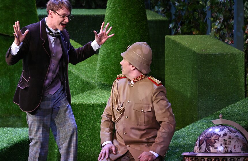 Премьера спектакля "Тетка Чарлея" состоялась в Театре на Трубной 16 фото