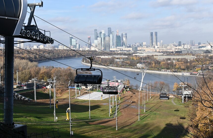 Лыжная база открылась на Воробьевых горах 1 фото