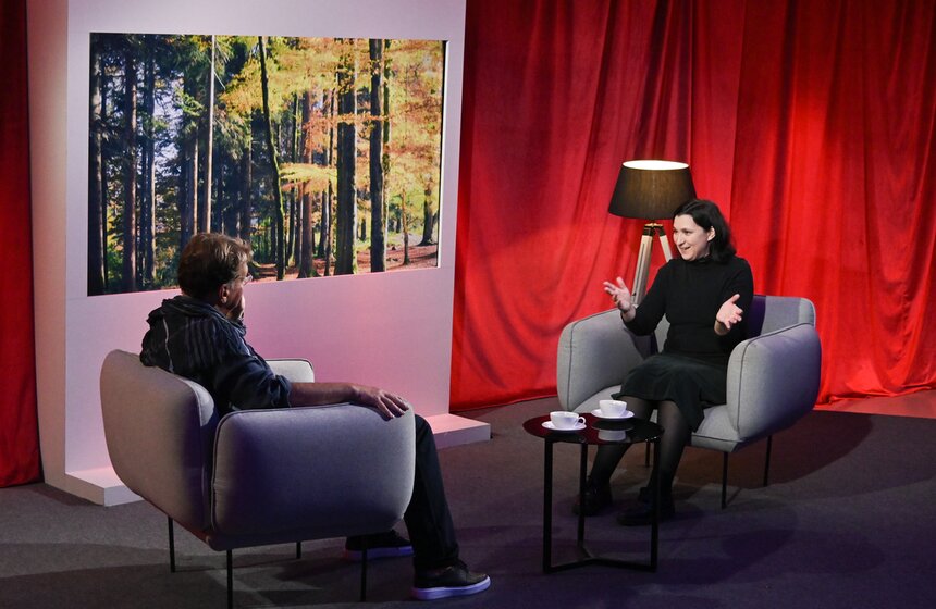 Олеся Железняк дала интервью в рамках программы "Золотая рыбка" 1 фото