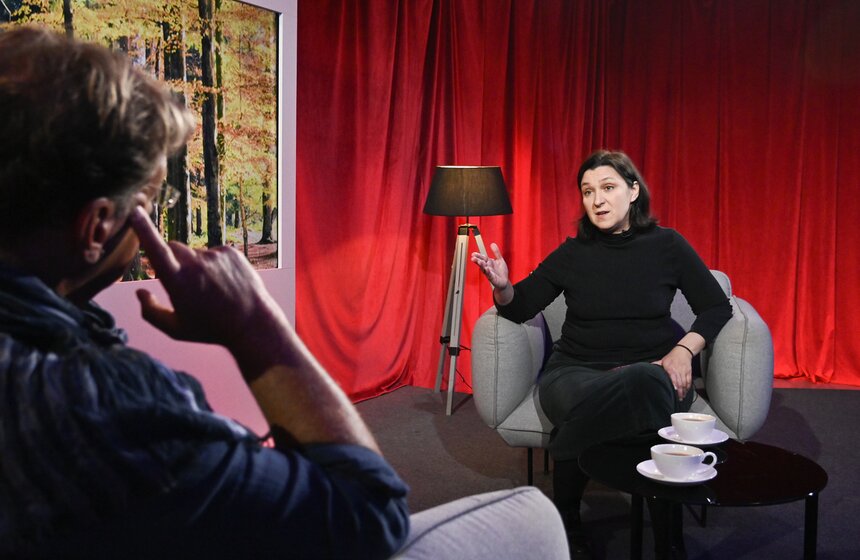 Олеся Железняк дала интервью в рамках программы "Золотая рыбка" 7 фото