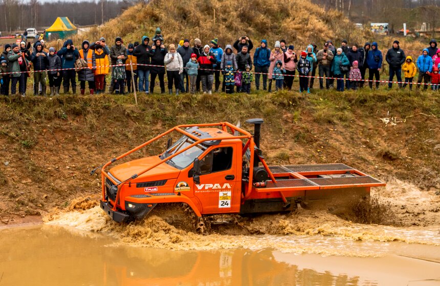 Соревнования по трак-триалу "Царь Горы" прошли в Твери 16 фото