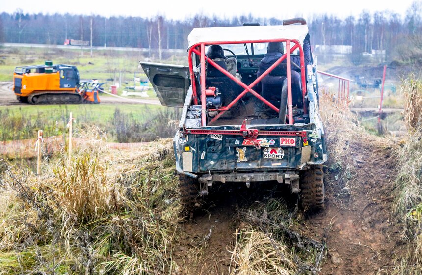 Соревнования по трак-триалу "Царь Горы" прошли в Твери 23 фото