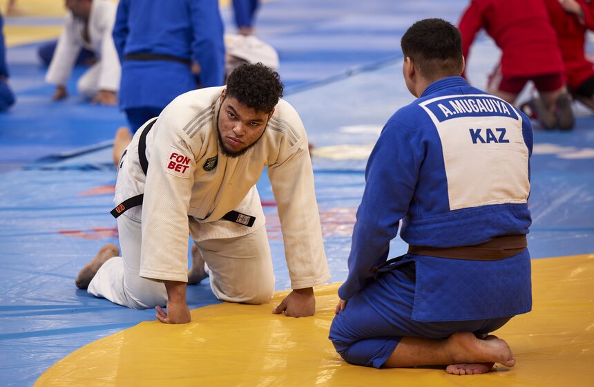 Фестиваль "Начни год с самбо" провели в столице 3 фото